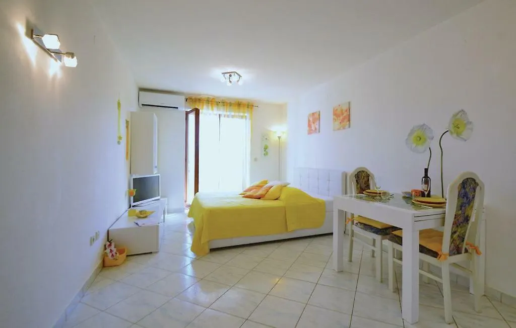 Apartment Rosana Rabac 0*,